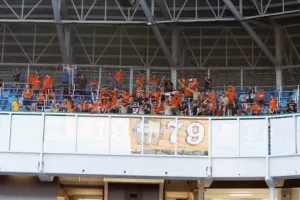 ΦΩΤΟΣ/ Οι ΑΠΟΕΛίστες στο "Národný futbalový štadión"