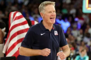 Κερ: «Ο Μπούκερ ήταν ο... αθόρυβος MVP»