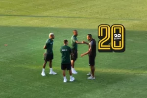 Ντελμίρο με τρεις Αρειανούς 