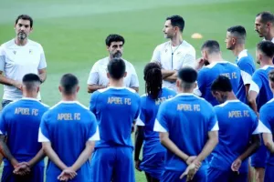 ΑΠΟΕΛ/ Η προπόνηση στο Národný futbalový štadión (Φώτος/Βίντεο)