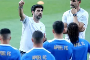 ΑΠΟΕΛ/ Η προπόνηση στο Národný futbalový štadión (Φώτος/Βίντεο)
