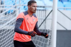 ΑΠΟΕΛ/ Η προπόνηση στο Národný futbalový štadión (Φώτος/Βίντεο)