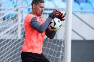 ΑΠΟΕΛ/ Η προπόνηση στο Národný futbalový štadión (Φώτος/Βίντεο)