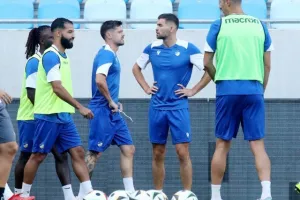 ΑΠΟΕΛ/ Η προπόνηση στο Národný futbalový štadión (Φώτος/Βίντεο)