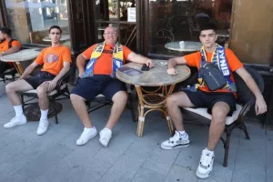 Στα πορτοκαλί... η Μπρατισλάβα! (Φώτος)