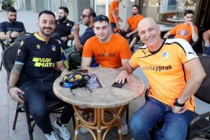 Στα πορτοκαλί... η Μπρατισλάβα! (Φώτος)