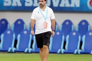 Σλόβαν-ΑΠΟΕΛ: Αδίκησε τον εαυτό του και θα χρειαστεί υπέρβαση (Φώτος)