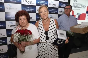 (Φωτορεπορτάζ) Η αποθεωτική υποδοχή στον Κοντίδη!