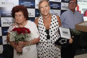 (Φωτορεπορτάζ) Η αποθεωτική υποδοχή στον Κοντίδη!