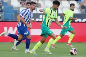 Ανόρθωση - ΑΕΚ: "Χ"ωρίς νικητή... στο ΠΑΠ (Φώτος)