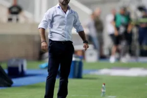 ΑΠΟΕΛ-Σλόβαν: Χάθηκε το Ch.L, φουλ για Europa League! (Φώτος)
