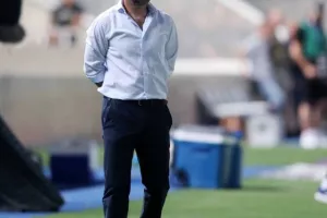 ΑΠΟΕΛ-Σλόβαν: Χάθηκε το Ch.L, φουλ για Europa League! (Φώτος)