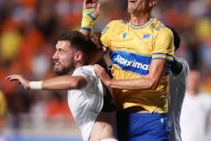 ΑΠΟΕΛ-Σλόβαν: Χάθηκε το Ch.L, φουλ για Europa League! (Φώτος)