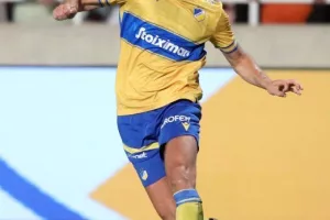 ΑΠΟΕΛ-Σλόβαν: Χάθηκε το Ch.L, φουλ για Europa League! (Φώτος)