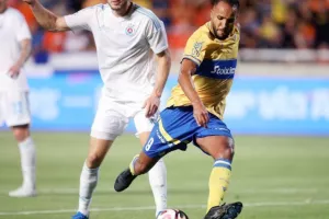ΑΠΟΕΛ-Σλόβαν: Χάθηκε το Ch.L, φουλ για Europa League! (Φώτος)