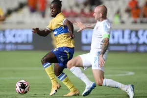 ΑΠΟΕΛ-Σλόβαν: Χάθηκε το Ch.L, φουλ για Europa League! (Φώτος)