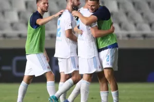 ΑΠΟΕΛ-Σλόβαν: Χάθηκε το Ch.L, φουλ για Europa League! (Φώτος)