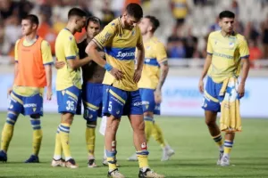 ΑΠΟΕΛ-Σλόβαν: Χάθηκε το Ch.L, φουλ για Europa League! (Φώτος)
