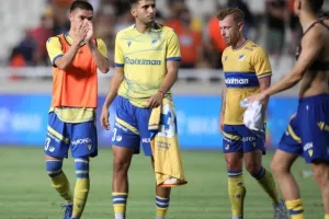 ΑΠΟΕΛ-Σλόβαν: Χάθηκε το Ch.L, φουλ για Europa League! (Φώτος)