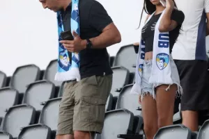 (ΦΩΤΟΣ) Ο κόσμος της Πάφος FC