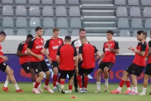 (ΦΩΤΟΣ) Ο κόσμος της Πάφος FC