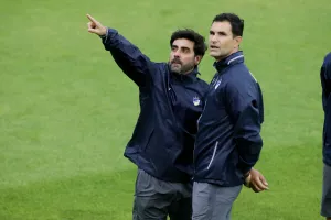 Ετοιμάζονται...