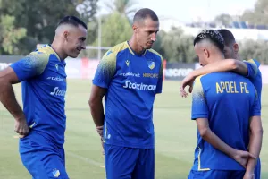 (Βίντεο/Φώτος kerkida) Η τελευταία προπόνηση του ΑΠΟΕΛ