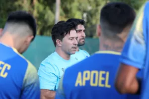 (Βίντεο/Φώτος kerkida) Η τελευταία προπόνηση του ΑΠΟΕΛ