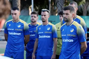(Βίντεο/Φώτος kerkida) Η τελευταία προπόνηση του ΑΠΟΕΛ
