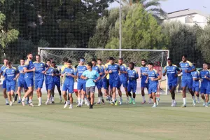 (Βίντεο/Φώτος kerkida) Η τελευταία προπόνηση του ΑΠΟΕΛ