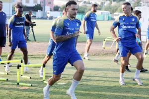 (Βίντεο/Φώτος kerkida) Η τελευταία προπόνηση του ΑΠΟΕΛ
