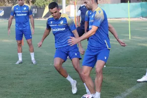 (Βίντεο/Φώτος kerkida) Η τελευταία προπόνηση του ΑΠΟΕΛ
