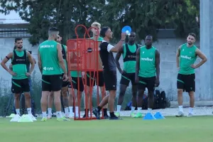 (ΦΩΤΟΣ kerkida) Η προπόνηση της Ομόνοιας ενόψει Φέχερβαρ