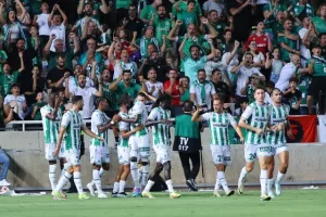 Ομόνοια - Ζίρε: Πράσινη απόλαυση, "εξάσφαιρο" και... κλείδωσε League Phase! (Φώτος)