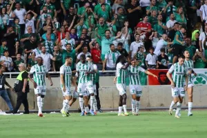 Ομόνοια - Ζίρε: Πράσινη απόλαυση, "εξάσφαιρο" και... κλείδωσε League Phase! (Φώτος)