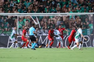 Ομόνοια - Ζίρε: Πράσινη απόλαυση, "εξάσφαιρο" και... κλείδωσε League Phase! (Φώτος)