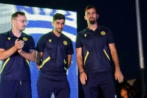 (ΒΙΝΤΕΟ/Φώτος) Η παρουσίαση της ΑΕΛ 2024/25