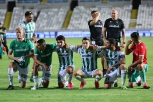 Ομόνοια - Ζίρε: Πράσινη απόλαυση, "εξάσφαιρο" και... κλείδωσε League Phase! (Φώτος)