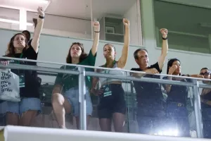 Ομόνοια 29Μ-ΑΕΛ: Πρεμιέρα με ΔΙΠΛΟ και τεσσάρα! (Φώτος)