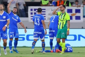 Απόλλων - ΑΕΚ: Χαμένο πέναλτι, αποβολή και... "διπλό" με ανατροπή (Φώτος)