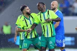 Απόλλων - ΑΕΚ: Χαμένο πέναλτι, αποβολή και... "διπλό" με ανατροπή (Φώτος)