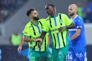 Απόλλων - ΑΕΚ: Χαμένο πέναλτι, αποβολή και... "διπλό" με ανατροπή (Φώτος)