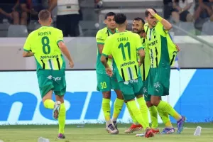 Απόλλων - ΑΕΚ: Χαμένο πέναλτι, αποβολή και... "διπλό" με ανατροπή (Φώτος)
