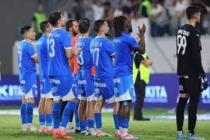 Απόλλων - ΑΕΚ: Χαμένο πέναλτι, αποβολή και... "διπλό" με ανατροπή (Φώτος)
