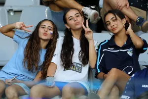 (Φώτος) Οι Παφίτες στο "Αλφαμέγα"