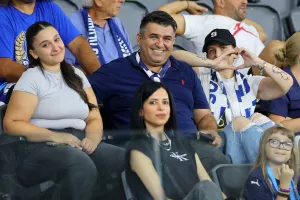 (Φώτος) Οι Παφίτες στο "Αλφαμέγα"