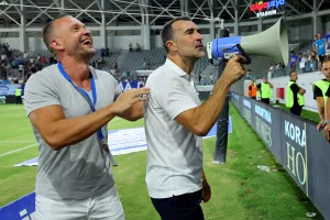 Καρσέδο με ντουντούκα, σε ρόλο... οργανωτή! (Βίντεο Kerkida/Φώτος)