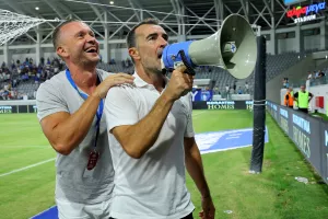 Καρσέδο με ντουντούκα, σε ρόλο... οργανωτή! (Βίντεο Kerkida/Φώτος)