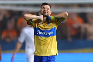 ΑΠΟΕΛ-Σλόβαν: Χάθηκε το Ch.L, φουλ για Europa League! (Φώτος)