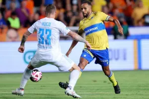 ΑΠΟΕΛ-Σλόβαν: Χάθηκε το Ch.L, φουλ για Europa League! (Φώτος)